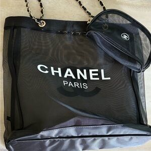 GWP CHANEL Black Mesh Tote with Logo Pouch